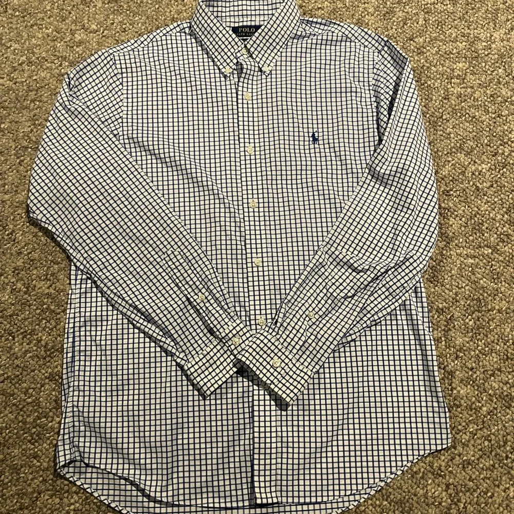 Polo Ralph Lauren Performance Button Down Large